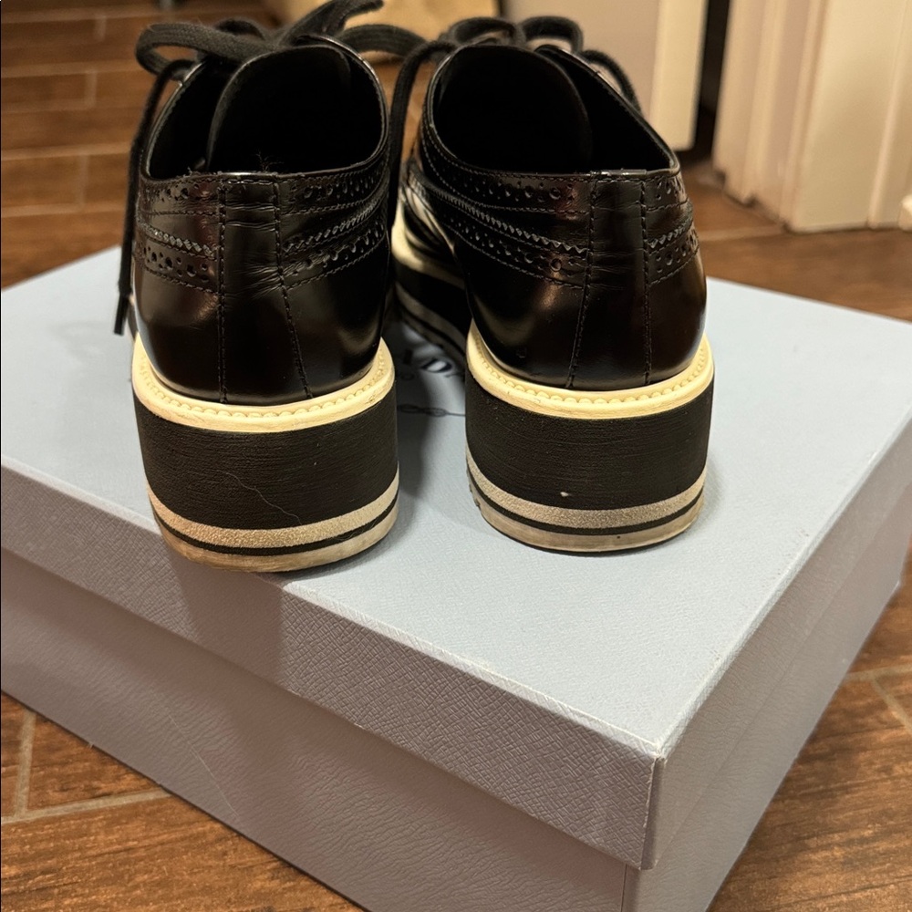 Prada Black and White Leather Platform Loafers size 37.5 - Picture 5 of 8